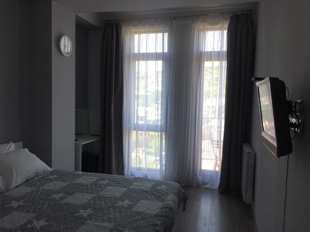Sunny Apartment Ortachala ティビリシ エクステリア 写真